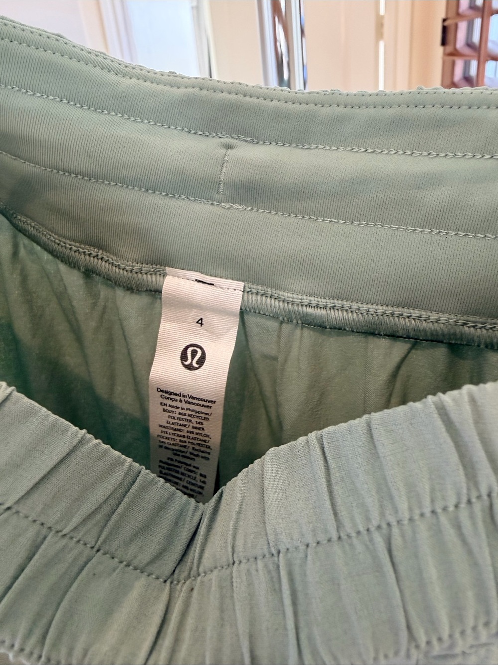 NWT Lululemon Swift Mid-Rise Wide-Leg Pant Palm Court PLMC Size 4 - Picture 9 of 9